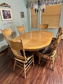 Kitchen Table Seats 6
