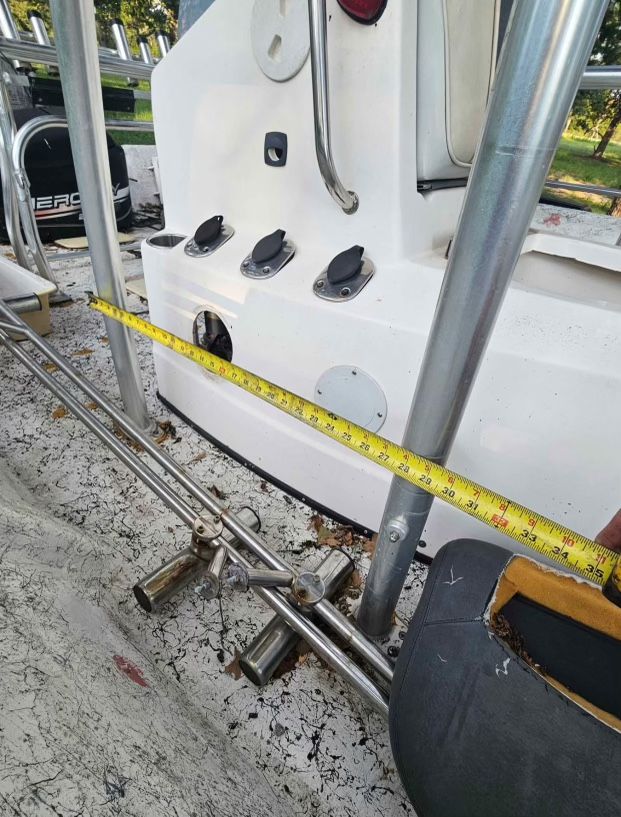 1997 Skeeter 19 Center console