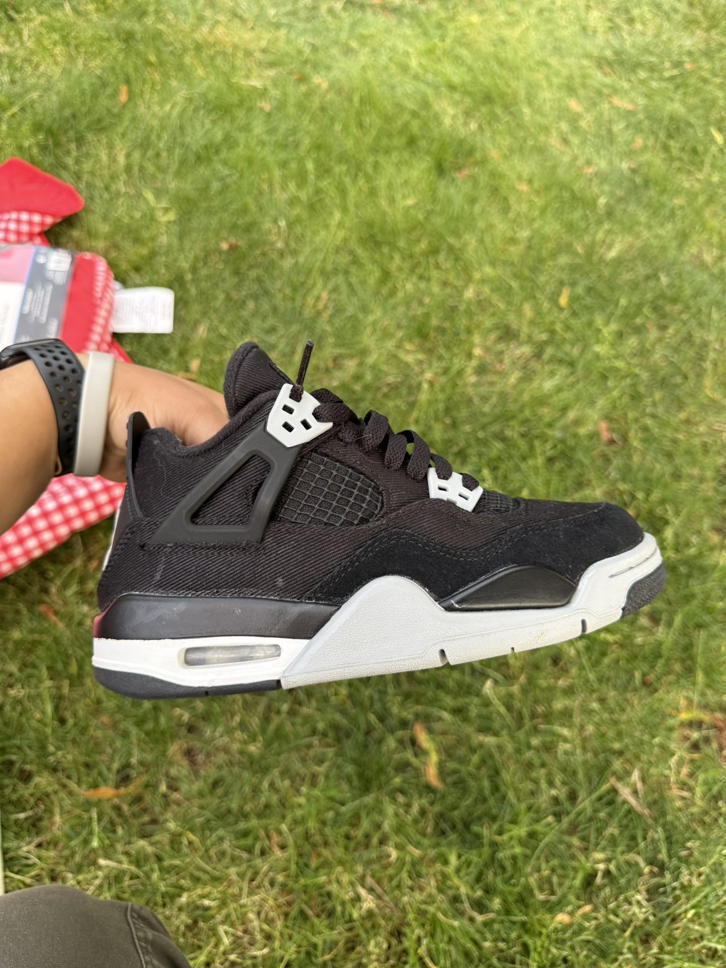 Jordan 4