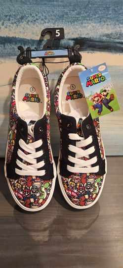 NWT GroundUp Nintendo Super Mario Yoshi Kids Slip-on Shoes