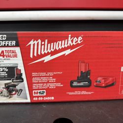 MILWAUKEE M12 12-Volt Lithium-Ion XC High Output 5.0 Ah Battery Pack with Charger Starter Kit