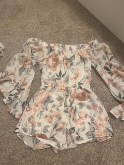 Women’s clothing bundle