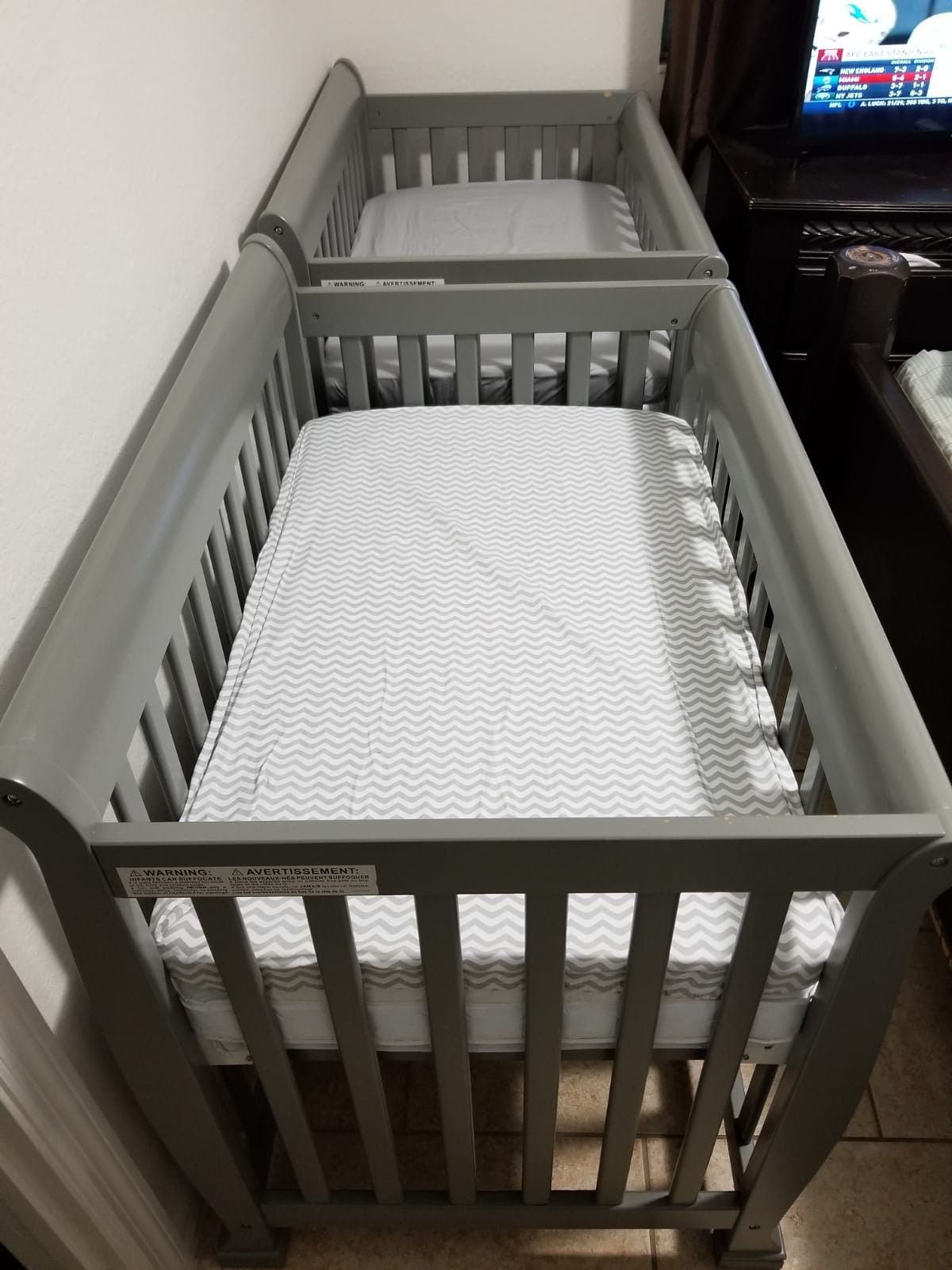 Dream On Me Aden 4 in 1 Convertible Crib (2)