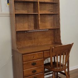 Vintage Ethan Allen Heirloom Nutmeg Maple Writing Desk