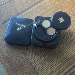 Royal blue Estée Lauder compact carrying case used refillable with unused eyeshadow in good condition