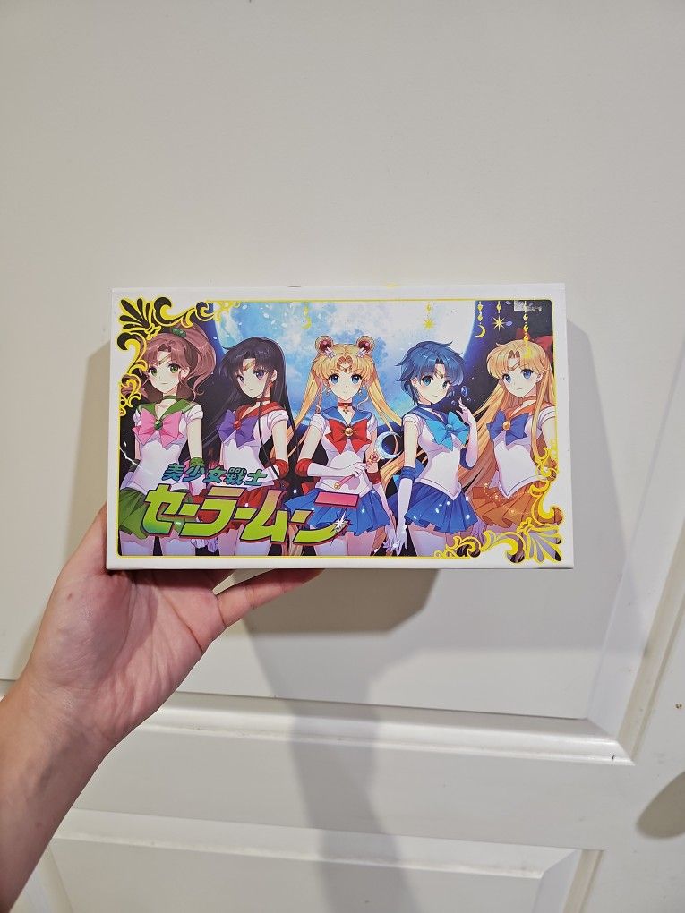 Sailor Moon Keychain Set