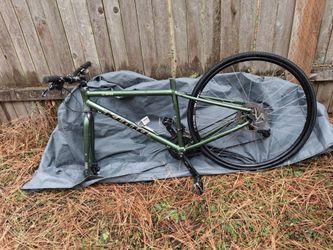 Kona Dew Plus Commuter Bike Frame & Parts (Project / Missing Front Wheel & Seat)
