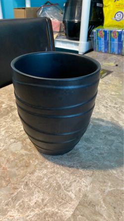 Flower pot