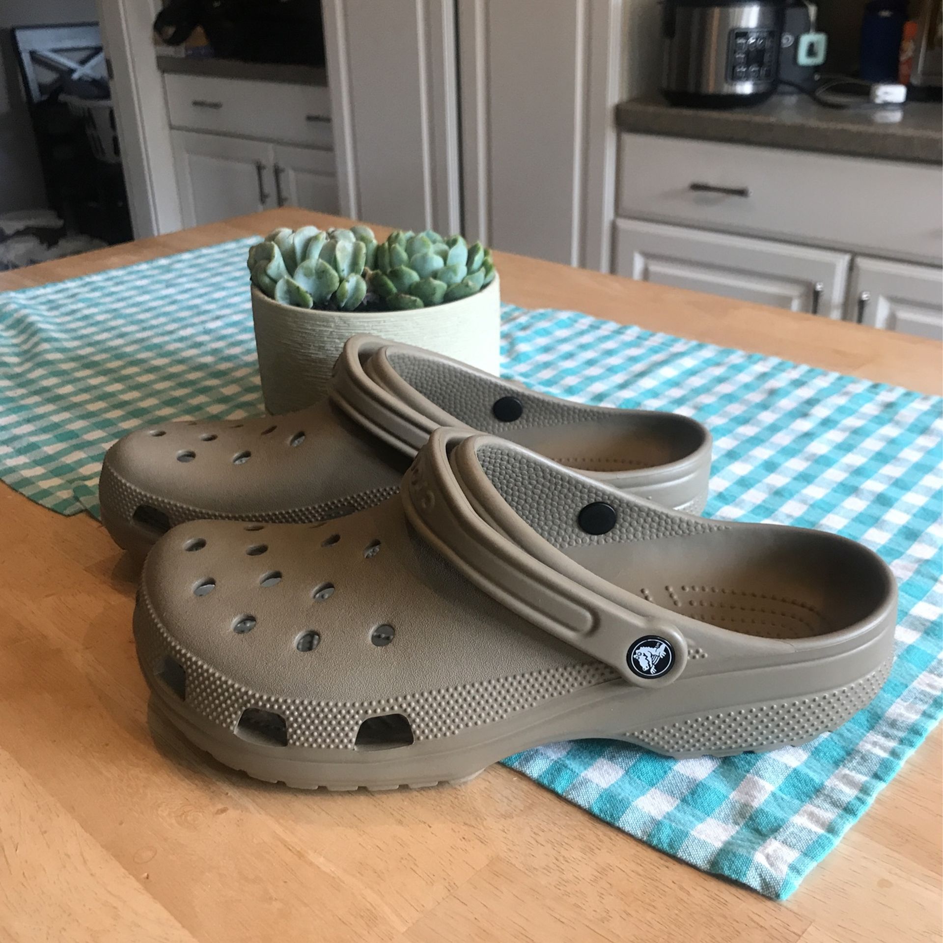 Crocs Men Size 11