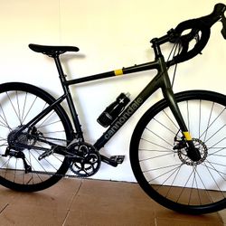 Road Bike Cannondale Synapse 