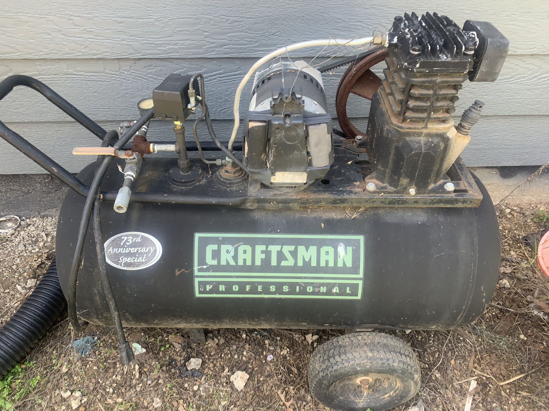 Craftsman Dual Piston Air Compressor 110 Volt