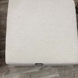 Ottoman (W 41x H 16) NEW 