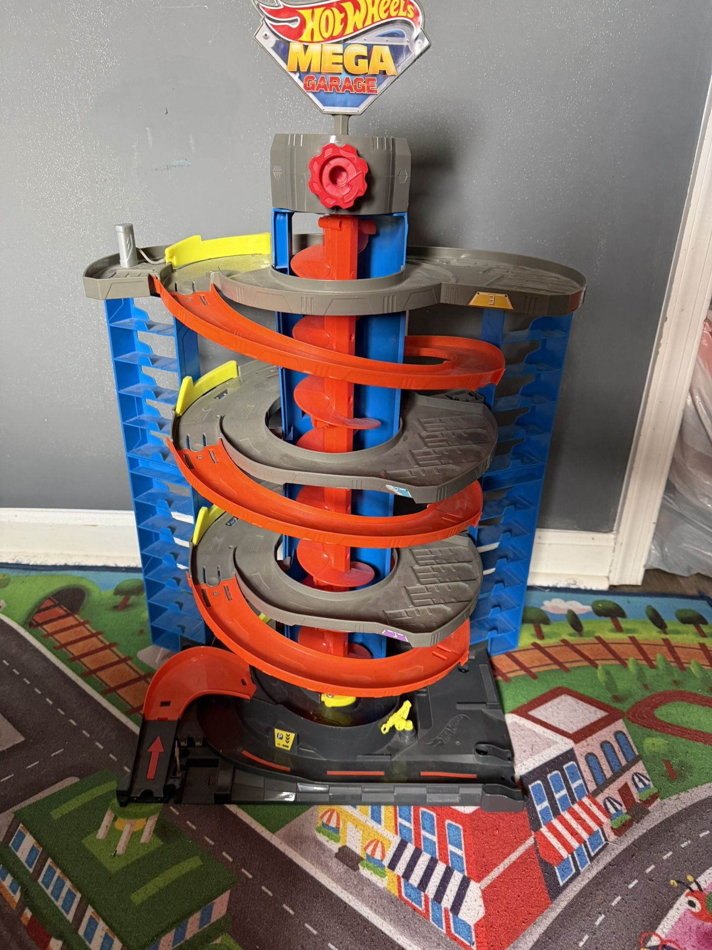 Hot Weeks Mega Garage