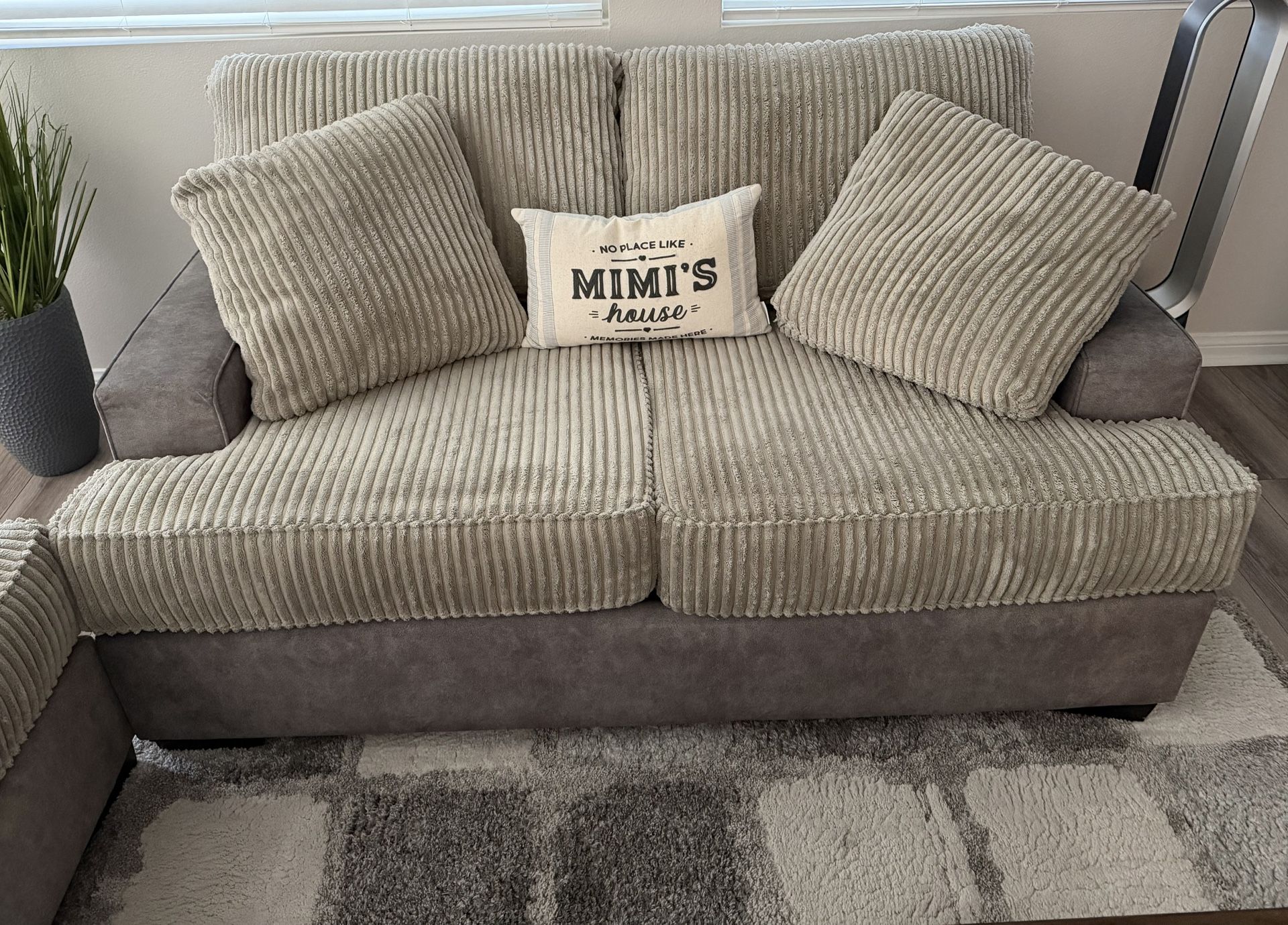 4 Piece living Room Set