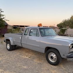 1991 Dodge D350