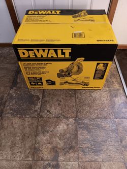Dewalt 12" chop saw with double Bevel compound miter saw brand new in sealed box