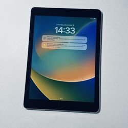 iPad Pro 9.7-inch Space Gray 128GB HT411