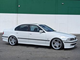 2000 BMW 540i