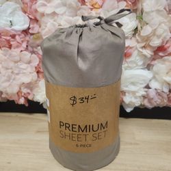 Becky Cameron
6-Piece Taupe Solid Microfiber King Sheet Set