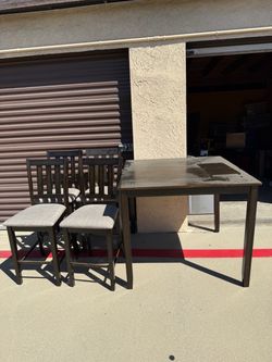 Table and 4 chairs