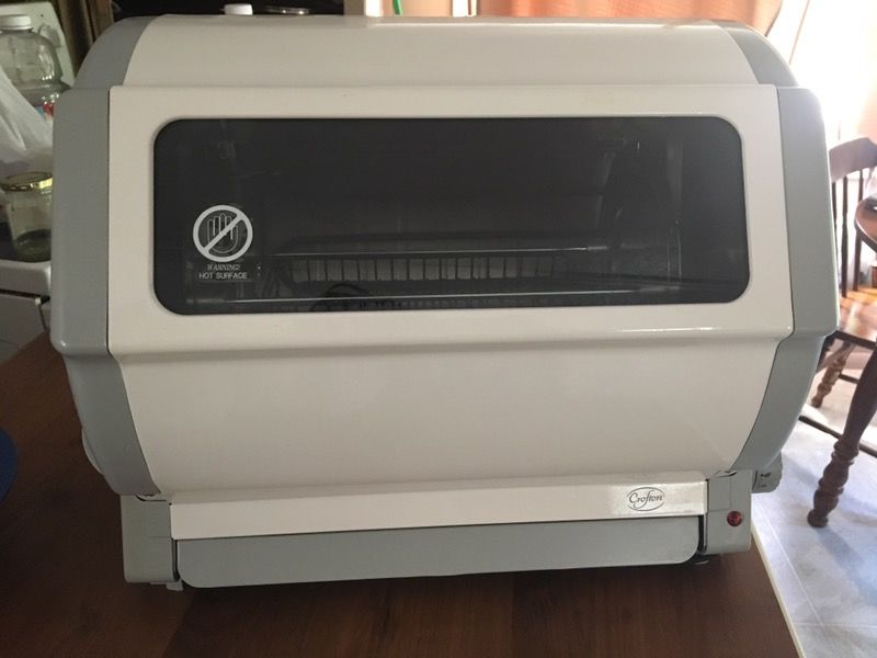 Crofton rotisserie oven