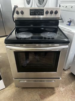 Stoves for sale used glass clean and working