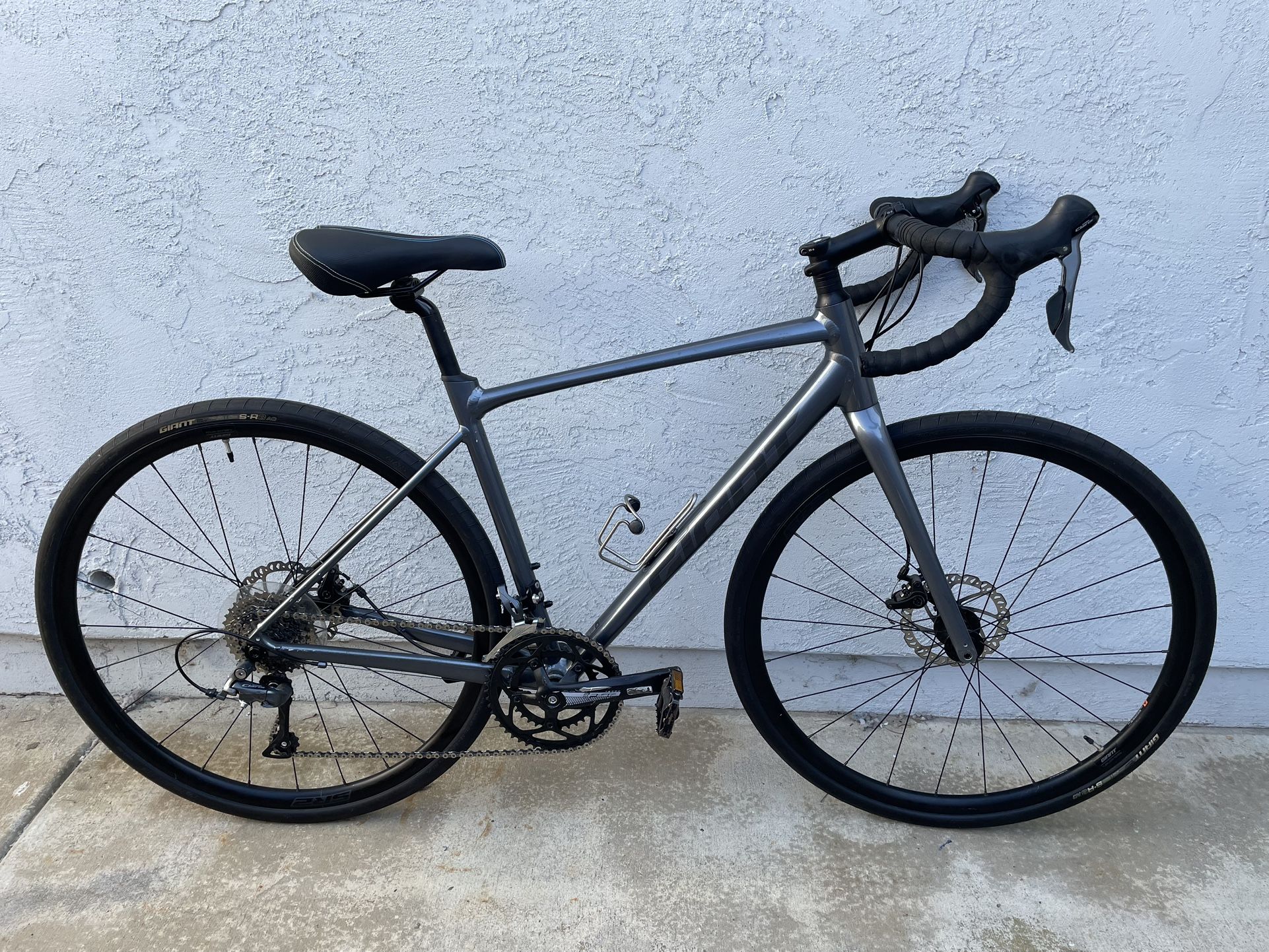 Giant Contend AR 4 Bike