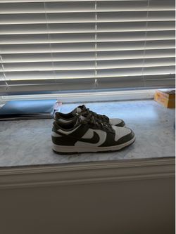 11.5 (Women’s)Olive Green Nike Dunks