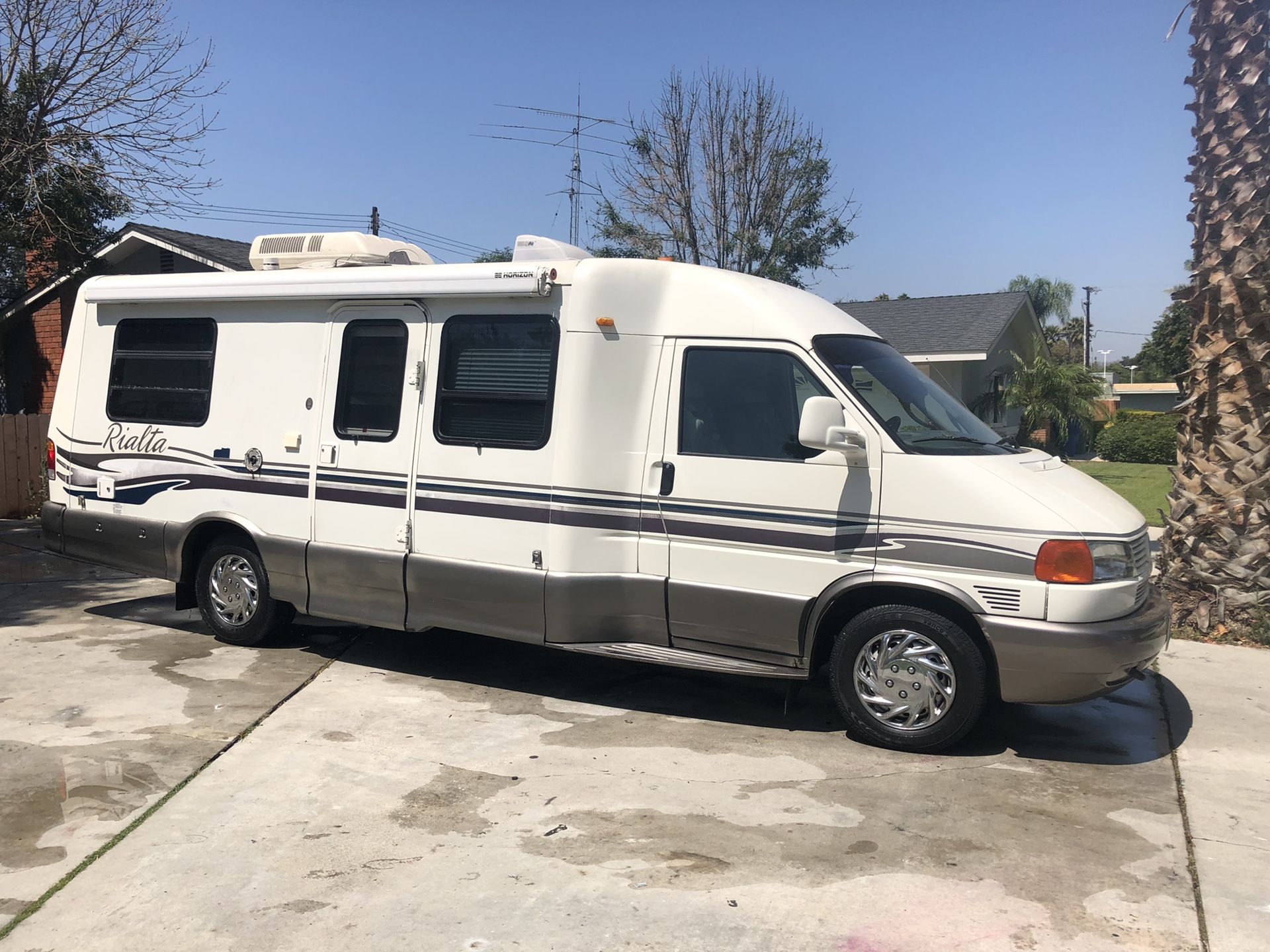 Vw Rialta for Sale in Riverside, CA - OfferUp