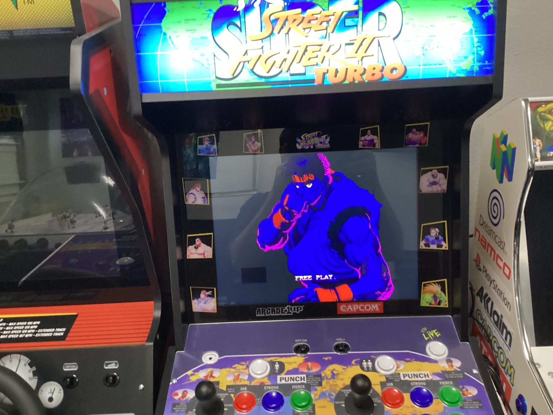 Arcade 1up Super Street Fighter 2 With Matching Stool