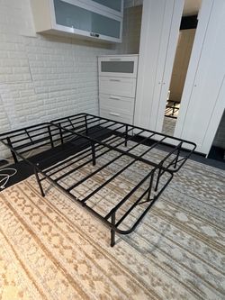 Bed frame portable