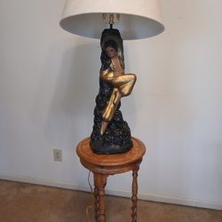 VINTAGE Genie Chalkware Lamp