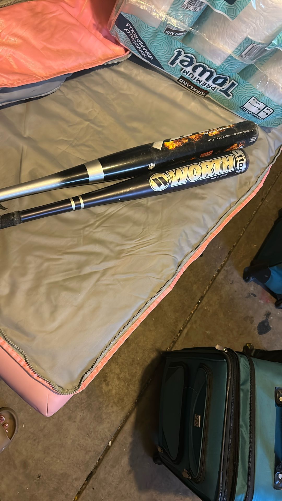 Baseball bats