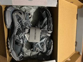 balenciaga runners
