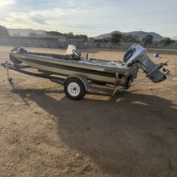 Astroglass Bass Boat