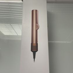 *BRAND NEW* Dyson Airstrait