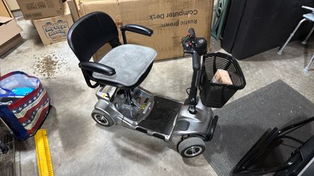 Vive Electric Chair Scooter