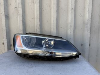 2011 2012 2013 2014 2015 2016 Volkswagen Jetta headlight headlamp right Passenger side RH USED OEM ORIGINAL