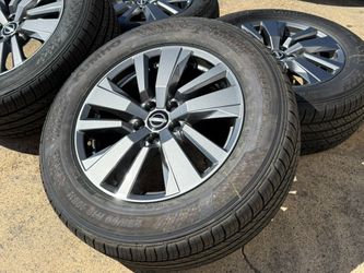 FREE DELIVERY NEW SET 4x OEM 2025 NISSAN PATHFINDER SL 18X8 WHEELS RIMS KUMHO 255/60/18 99%