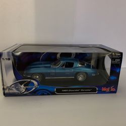 Maisto Special Edition 1965 Chevrolet Convertible