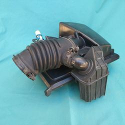 04-08 Mazda 3, Air Cleaner Top Cover w/Barometric MAP, Fits all 1st Generation 2.3L, Hablamos Español. 2004 2005 2006 2007 2008