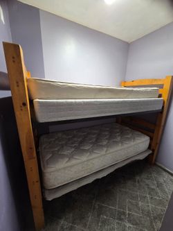 Bunk beds includes 2 night stand