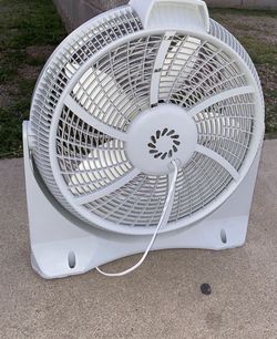 Lasko Cyclone Fan/ Ventilador Lasko Cyclone for Sale in Phoenix, AZ -  OfferUp