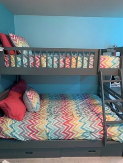 Twin/Full Bunkbed
