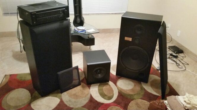 Pioneer speakers w/ receiver + subwoofer
