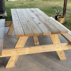 Picknic Table 