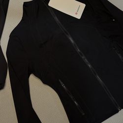 Lululemon define Black and Silver zipper