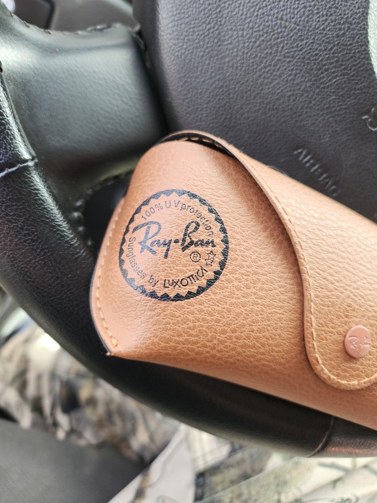 Womens Ray Ban Sun Glasses