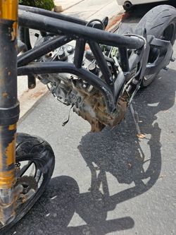 636 09-25 badass stunt frame