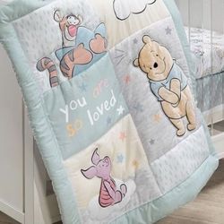 Winnie the Pooh nursery bed set